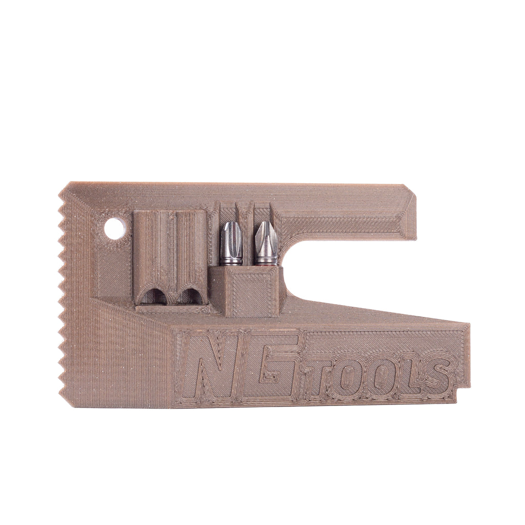 NG Snowboard Binding Tool – brown multitool for snowboard, splitboard, and skialp. Includes screwdriver, two bits, and a whistle. Perfect for tuning bindings, buckles, base, edges, and waxing.