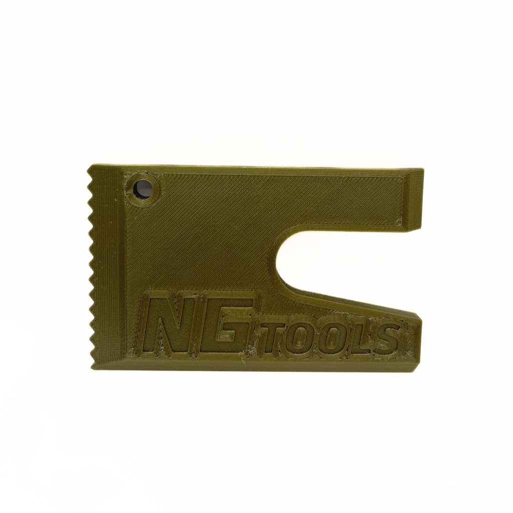 NGTOOLS Compact Foggy Green Snowboard Multitool – lightweight, durable, and essential for quick adjustments and repairs on the slopes. Perfect for snowboarders and mountain adventures.